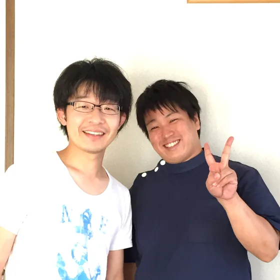 40代男性 やすゆきさんと院長のツーショット写真